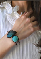 Labradorite stone bracelet with iridescent natural gems and stretch band
