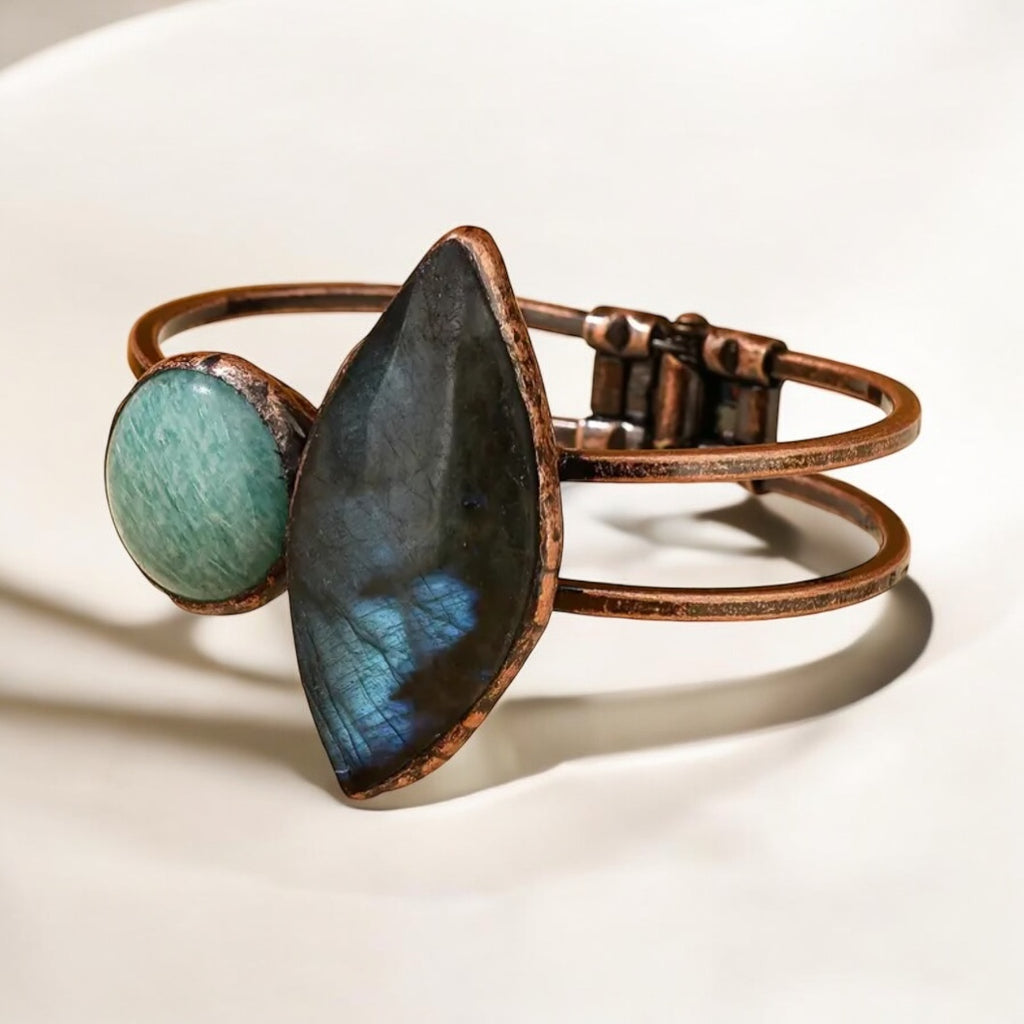 Labradorite bracelet — alternate angle