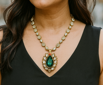 Green Kundan necklace
