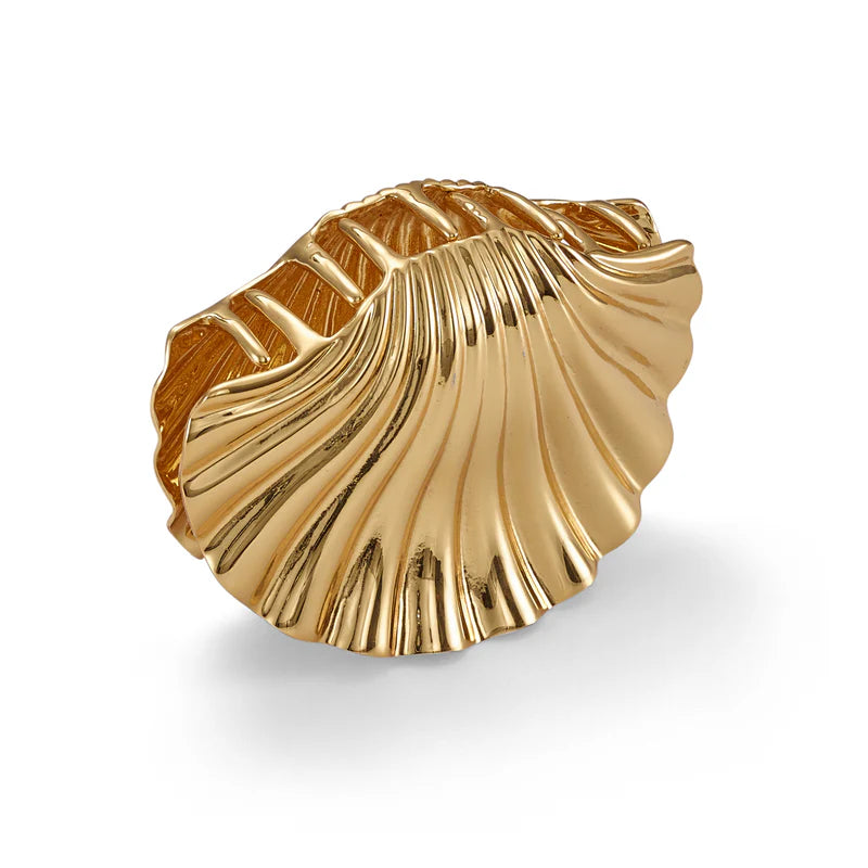 Shell Claw Clip — detail view