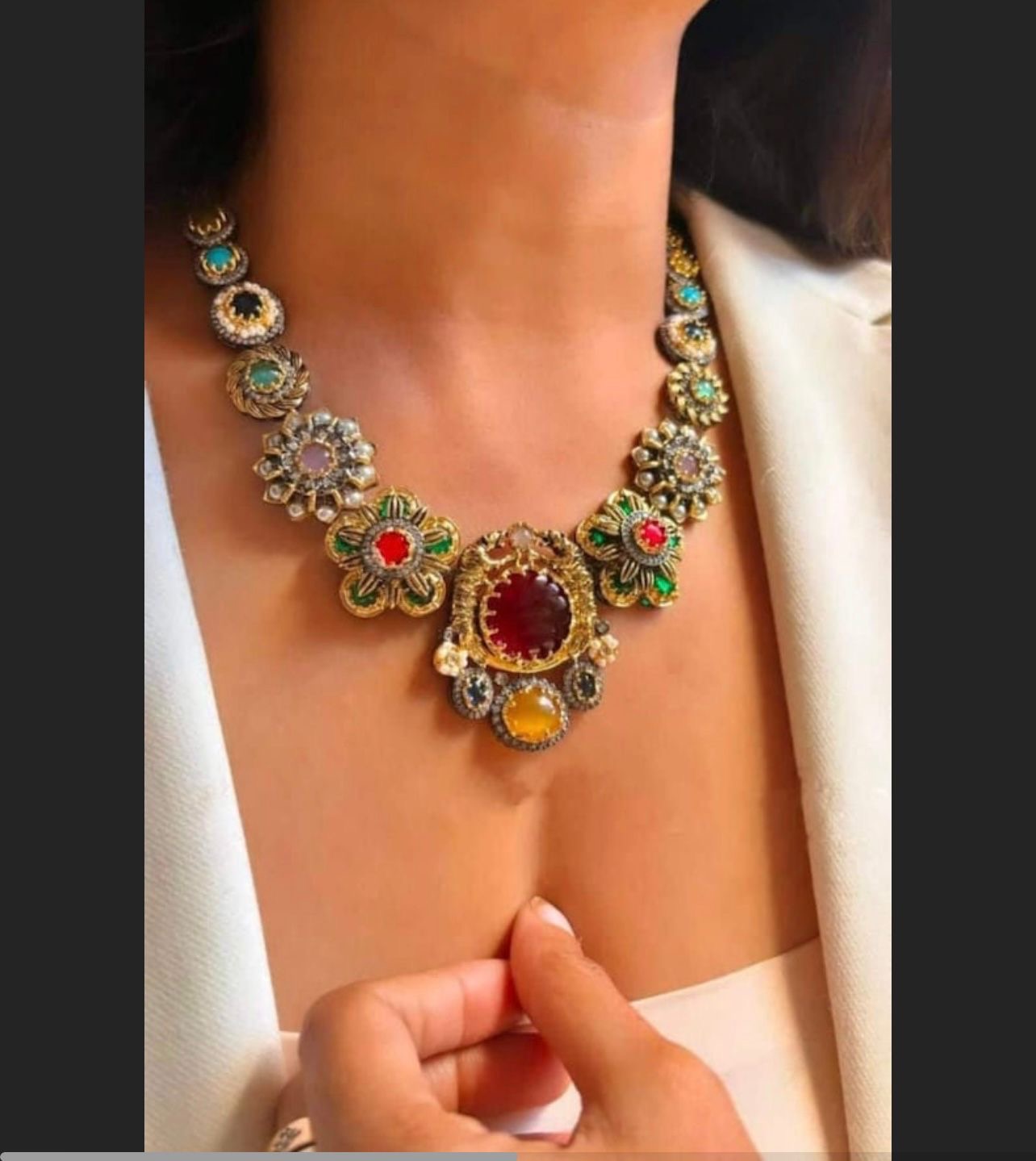 Multi color Necklace